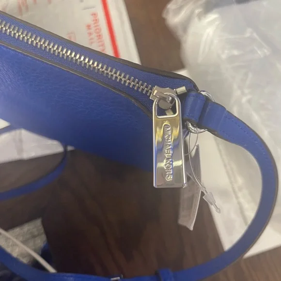 Michael Kors new with tags - Picture 8 of 16